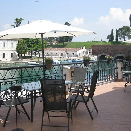 Acqua * Peschiera del Garda